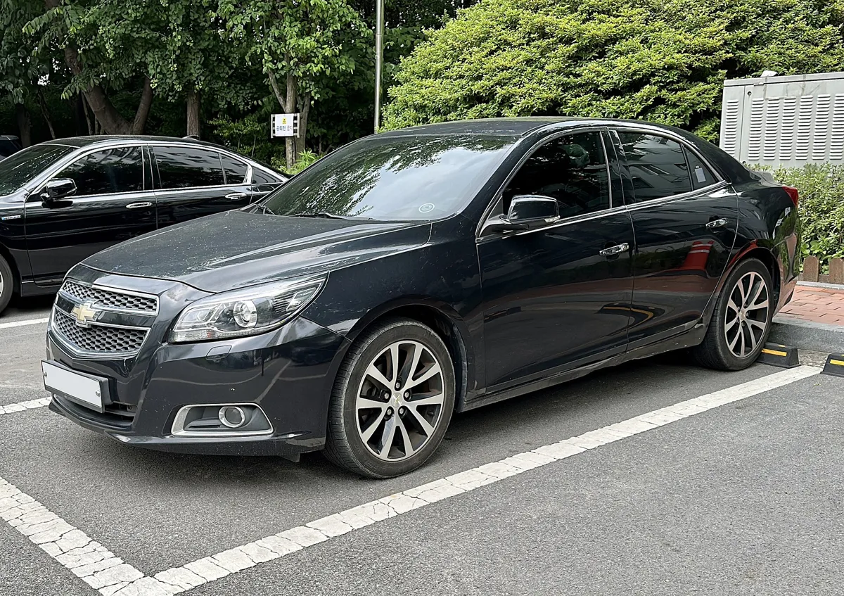 Chevrolet Malibu, view_2