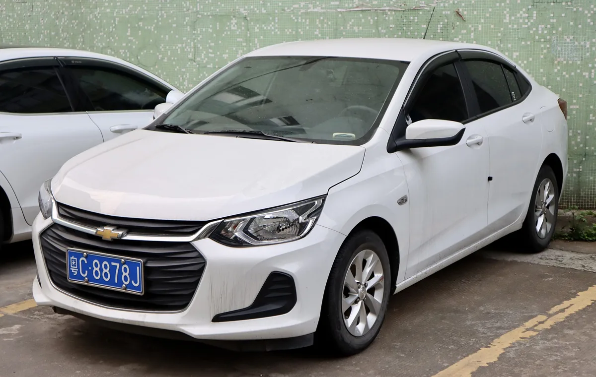 Chevrolet Onix, view_3