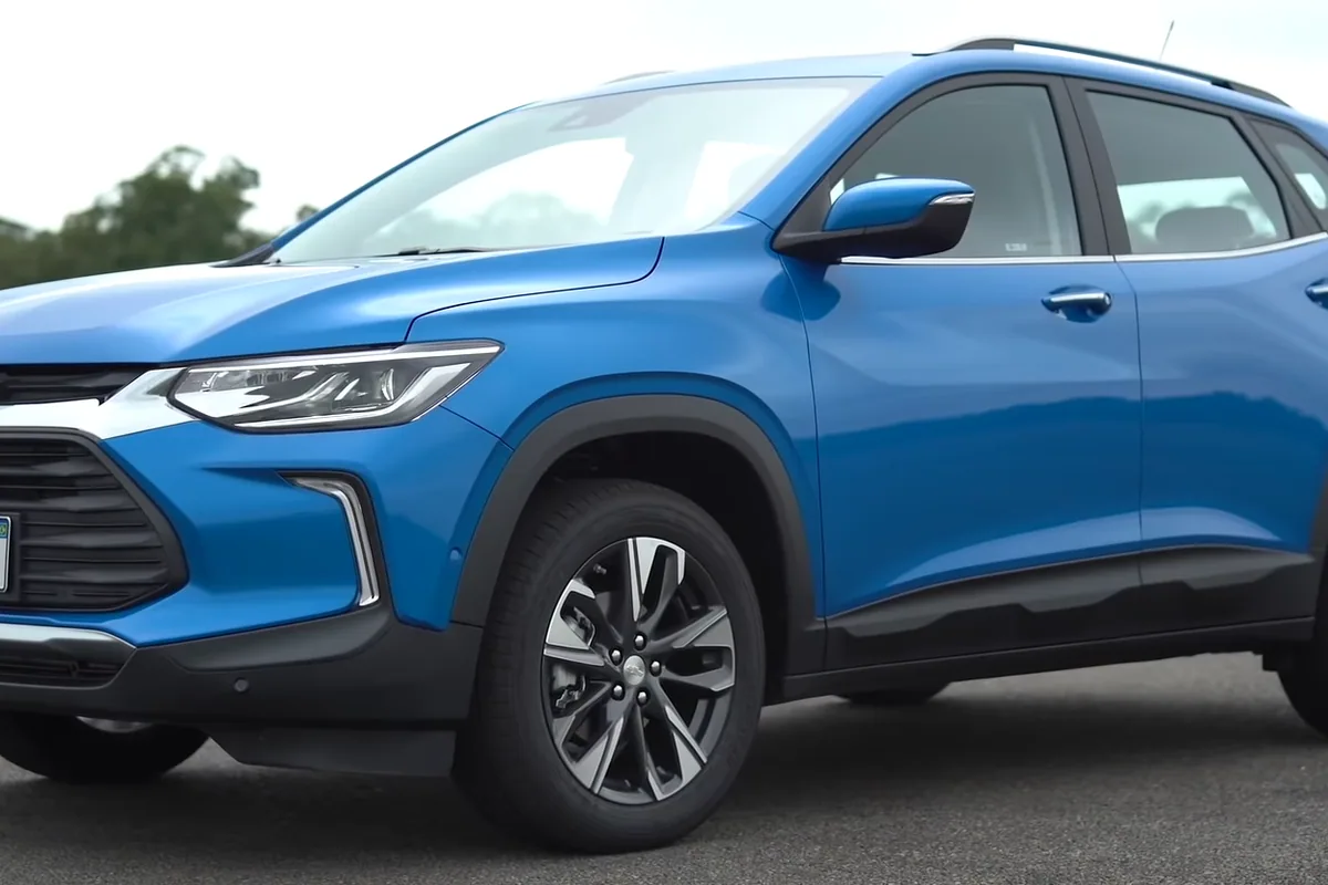 Chevrolet Tracker, view_2